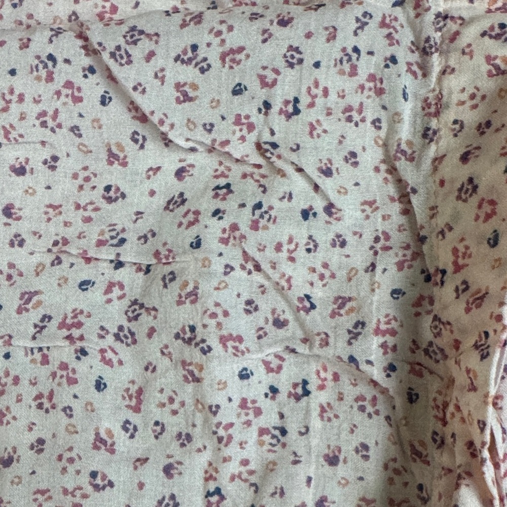 Cloth & Stone Light Pink Floral Blouse - Picture 2 of 6